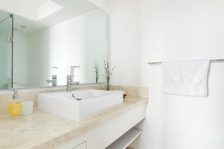 Loft Minimalista Impecable En Pleno Centro Historico Apartment เม็กซิโกซิตี้ ภายนอก รูปภาพ